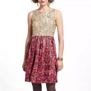 Anthropologie Wren Gold Sequin Red Jacquard Cocktail Dress Size Small